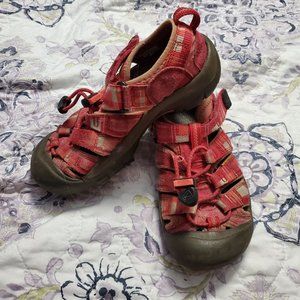Keen waterproof sandals little kids size 1